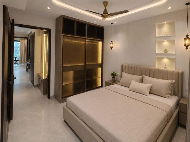 Resale | 3 BHK 1931 Sq.Ft. Apartment in DLF The Skycourt