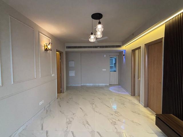 Resale | 3 BHK + 2040 Sq.Ft. Apartment in M3M Sky City