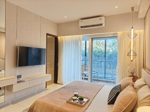 Resale | 3 BHK 2044 Sq.Ft. Apartment in Godrej Elaris