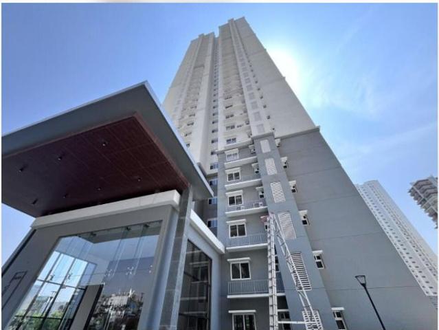 Resale | 3 BHK + 2049 Sq.Ft. Apartment in Prestige Tranquil