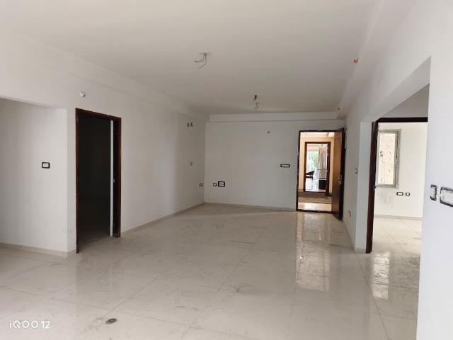 Resale | 3 BHK + 2050 Sq.Ft. Apartment in Cyber City Oriana