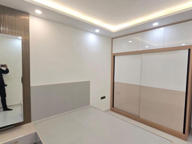 Resale | 3 BHK 2050 Sq.Ft. Apartment in Epitome Elan