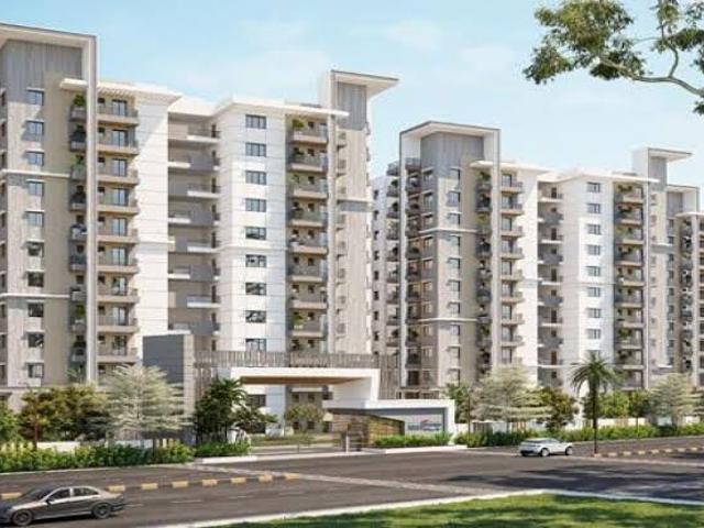 Resale | 3 BHK + 2055 Sq.Ft. Apartment in Om Sree Heights