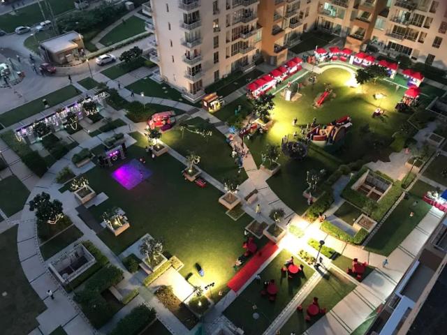 Resale | 3 BHK 2060 Sq.Ft. Apartment in Pioneer Park Phase 1