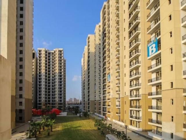 Resale | 3 BHK + 2070 Sq.Ft. Apartment in Shalimar One World Belvedere Court 3