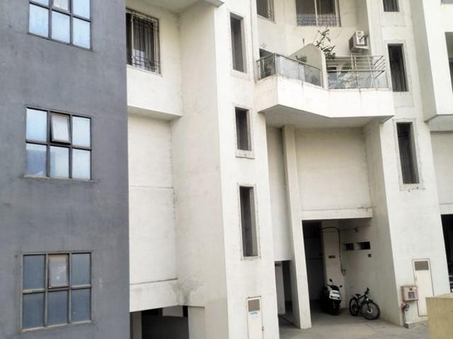 Resale | 3 BHK 2080 Sq.Ft. Apartment in Ekta California