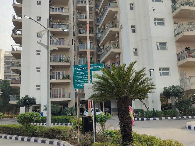 Resale | 3 BHK 2085 Sq.Ft. Apartment in Spaze Privy