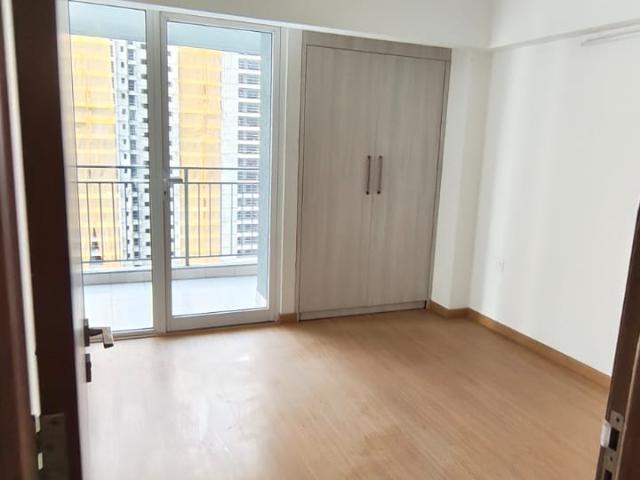 Resale | 3 BHK 2088 Sq.Ft. Apartment in Godrej Woods