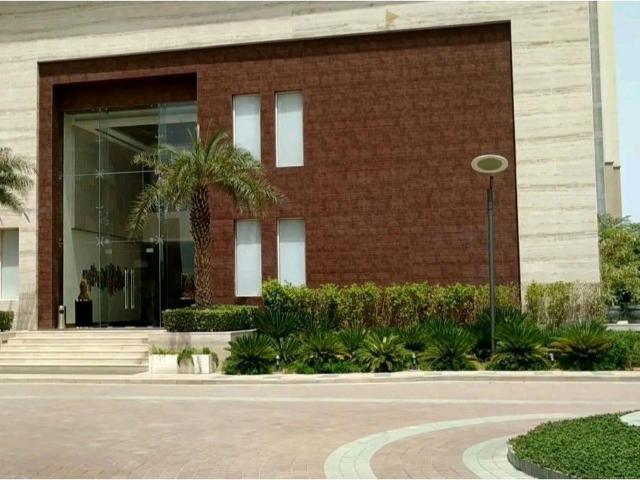 Resale | 3 BHK 2092 Sq.Ft. Apartment in DLF The Primus