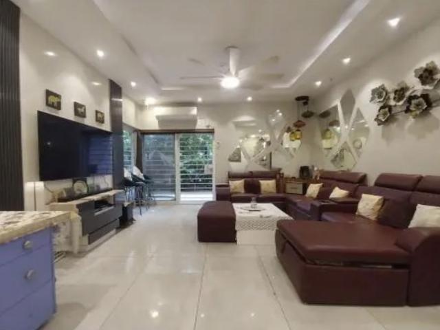 Resale | 3 BHK 2095 Sq.Ft. Apartment in ACE Golf Shire
