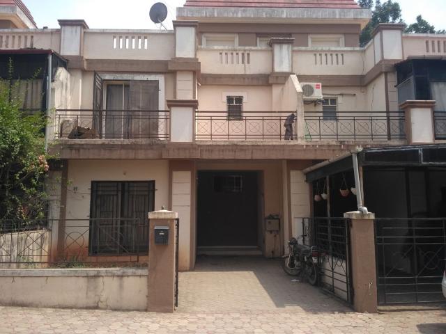 Resale | 3 BHK + 2000 Sq.Ft. Villa in Shroff Srushti