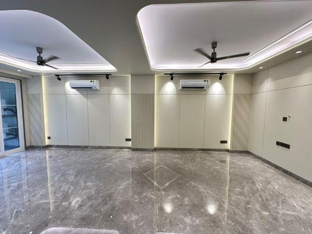 Resale | 3 BHK + 2000 Sq.Ft. Apartment in Sarvodaya Enclave