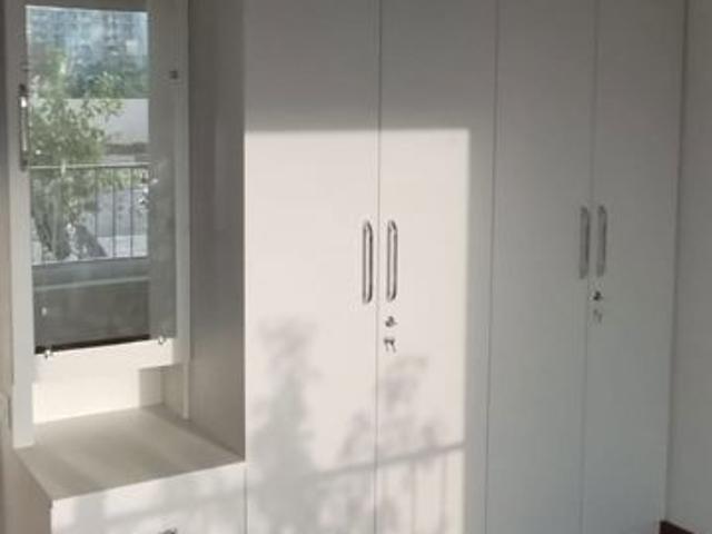 Resale | 3 BHK 2000 Sq.Ft. Apartment in Urban Woods