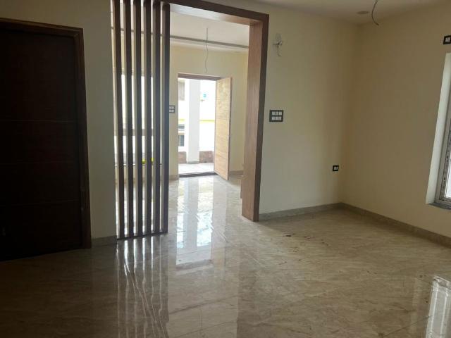 Resale | 3 BHK 2000 Sq.Ft. Independent House in BNR Apartment