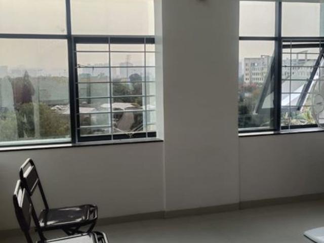 Resale | 3 BHK 2025 Sq.Ft. Apartment in Laxman Nagar