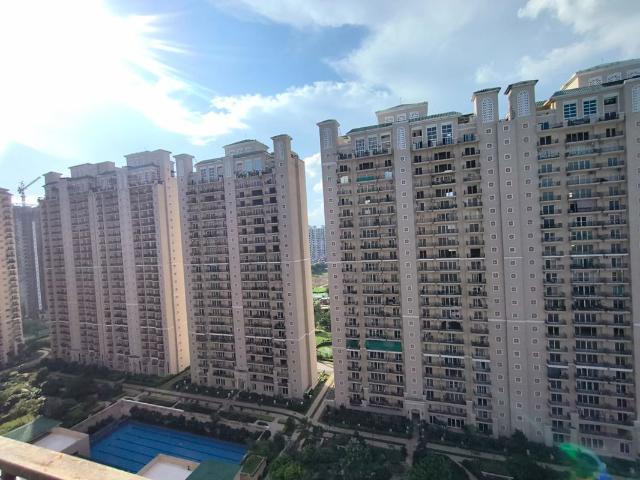 Resale | 3 BHK + 2034 Sq.Ft. Apartment in Ivory County