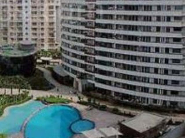 Resale | 3 BHK + 2150 Sq.Ft. Apartment in Omaxe Twin Towers
