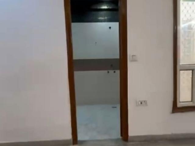 Resale | 3 BHK 2150 Sq.Ft. Penthouse in Niho Hi Bird Scottish Garden