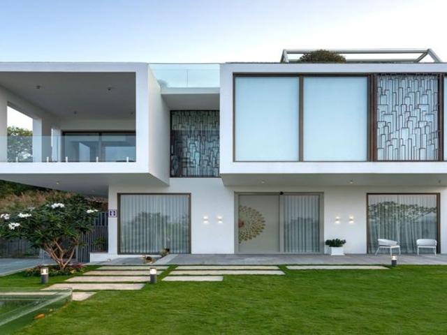 Resale | 3 BHK 2100 Sq.Ft. Villa in Srihari Anithara Aura