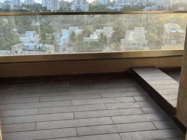 Resale | 3 BHK 2100 Sq.Ft. Apartment in Bharat Skyvistas