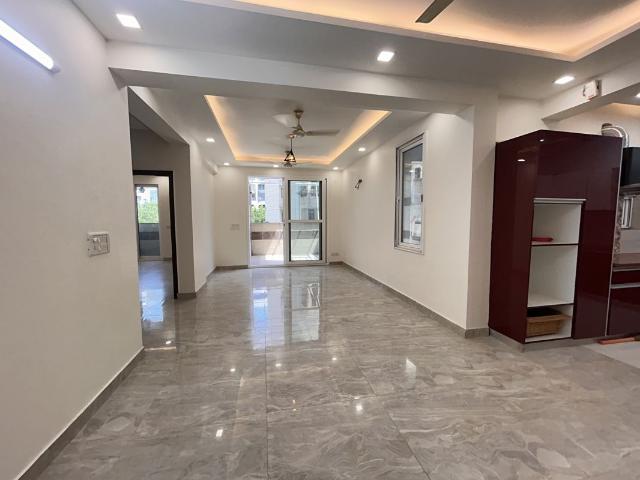 Resale | 3 BHK 2100 Sq.Ft. Apartment in Sector 18A Dwarka
