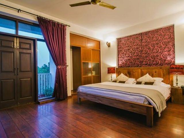 Resale | 3 BHK 2105 Sq.Ft. Apartment in M3M Crown