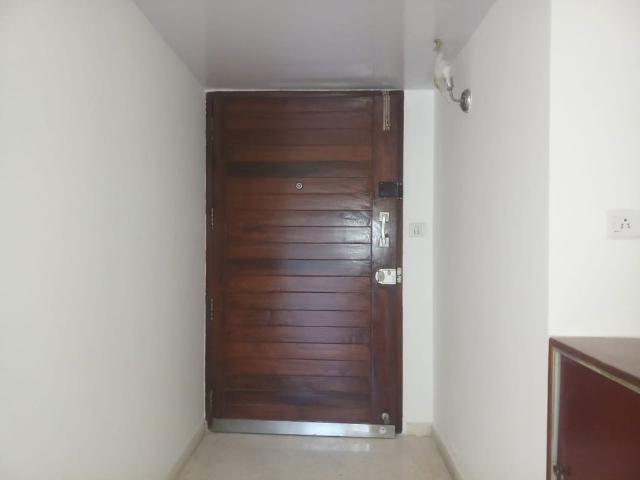 Resale | 3 BHK 2250 Sq.Ft. Apartment in Bearys Lakeside Habitat