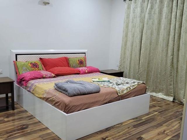 Resale | 3 BHK 2250 Sq.Ft. Apartment in SNN Raj Lakeview