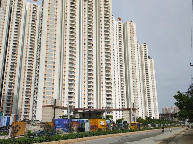 Resale | 3 BHK + 2262 Sq.Ft. Apartment in My Home Sayuk