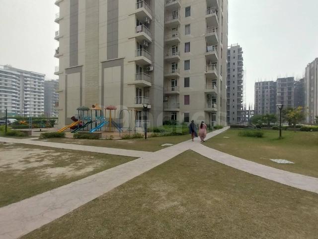 Resale | 3 BHK 2200 Sq.Ft. Apartment in New Chandigarh