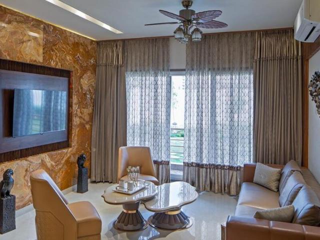 Resale | 3 BHK 2215 Sq.Ft. Apartment in Paradise Sai World Empire