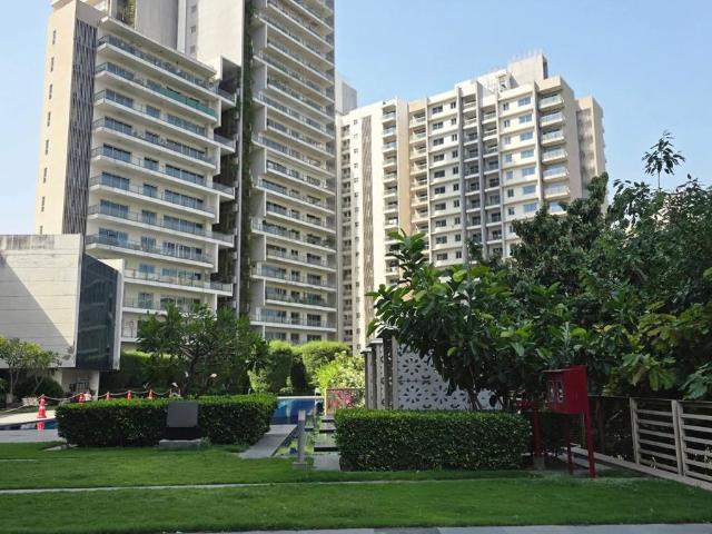 Resale | 3 BHK + 2215 Sq.Ft. Apartment in Tata Gurgaon Gateway