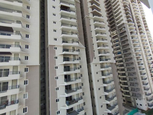 Resale | 3 BHK + 2220 Sq.Ft. Apartment in ASBL Spectra