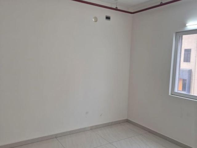Resale | 3 BHK 2225 Sq.Ft. Apartment in Om Sree Gallaxy