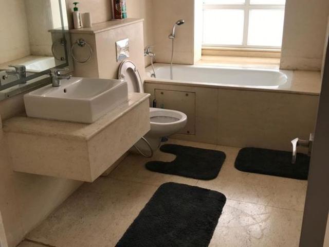 Resale | 3 BHK 2230 Sq.Ft. Apartment in Emaar The Palm Drive Palm Studios