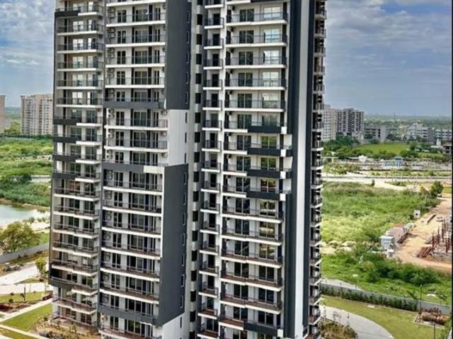 Resale | 3 BHK + 2343 Sq.Ft. Apartment in Sobha Strada