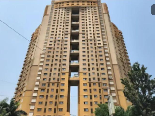 Resale | 3 BHK 2350 Sq.Ft. Apartment in Salarpuria Gold Summit