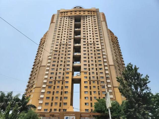 Resale | 3 BHK 2320 Sq.Ft. Apartment in Salarpuria Gold Summit
