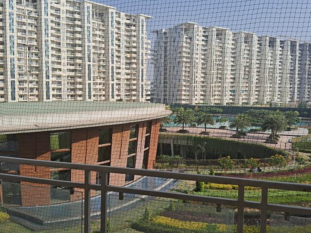 Resale | 3 BHK 2480 Sq.Ft. Apartment in Jlpl Falcon View