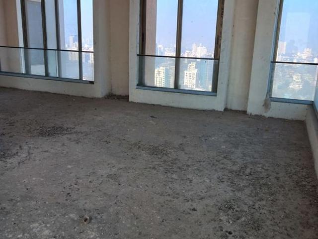 Resale | 3 BHK + 2492 Sq.Ft. Apartment in Waterfront Heights