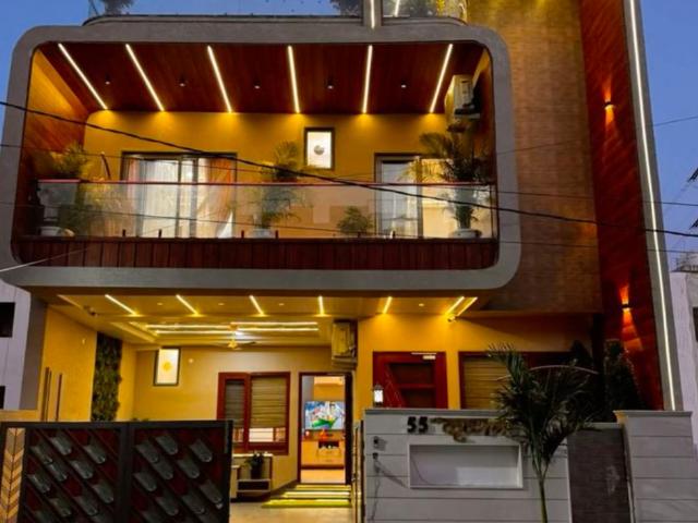 Resale | 3 BHK 2400 Sq.Ft. Villa in Psg Meadows