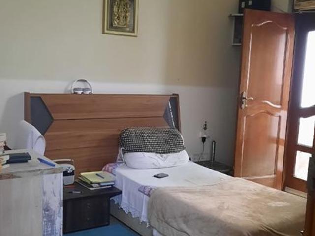Resale | 3 BHK 2400 Sq.Ft. Villa in Sector 23A