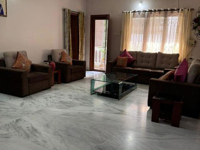 Resale | 3 BHK 2400 Sq.Ft. Apartment in Hill View Banjara Hills