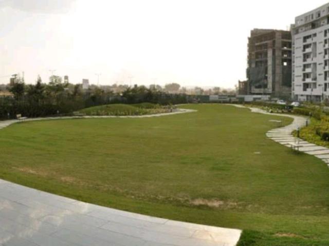 Resale | 3 BHK 2423 Sq.Ft. Apartment in Vatika City