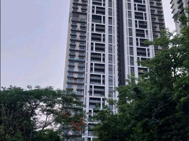 Resale | 3 BHK 2550 Sq.Ft. Apartment in Tata Primanti Villas