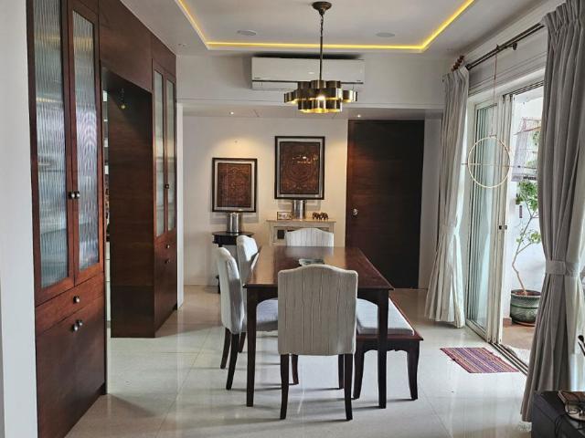 Resale | 3 BHK 2500 Sq.Ft. Apartment in Kolte Patil 24K Opula