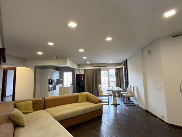 Resale | 3 BHK 2500 Sq.Ft. Apartment in Nitesh Mayfair