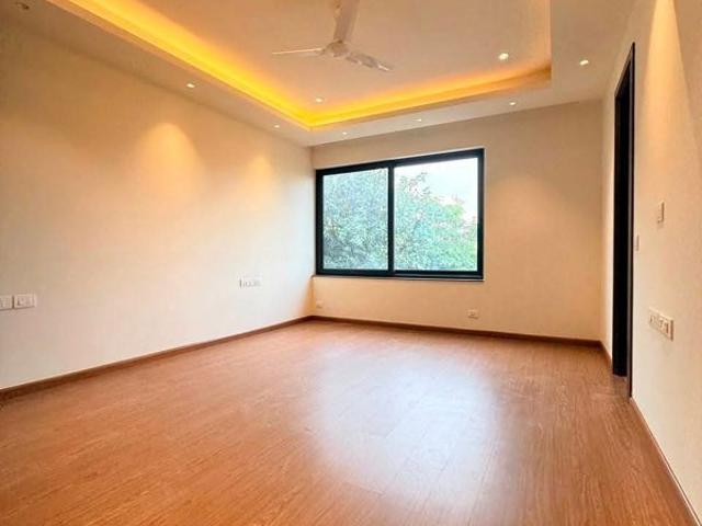 Resale | 3 BHK + 2527 Sq.Ft. Apartment in Ireo Victory Valley