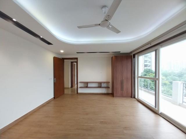Resale | 3 BHK + 2659 Sq.Ft. Apartment in DLF Hamilton Court