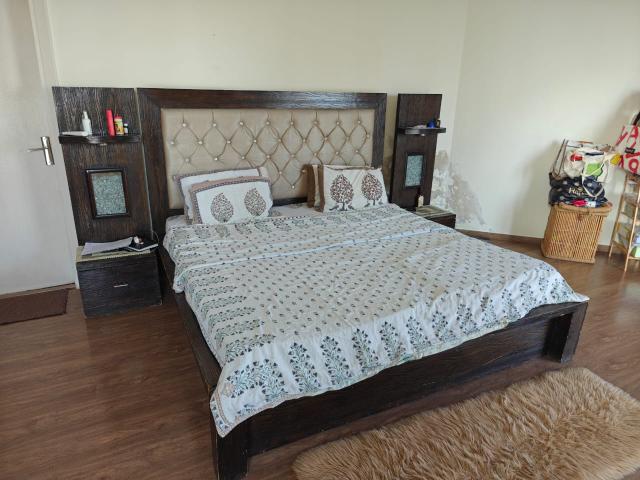 Resale | 3 BHK 2660 Sq.Ft. Apartment in Bestech Park View Grand Spa